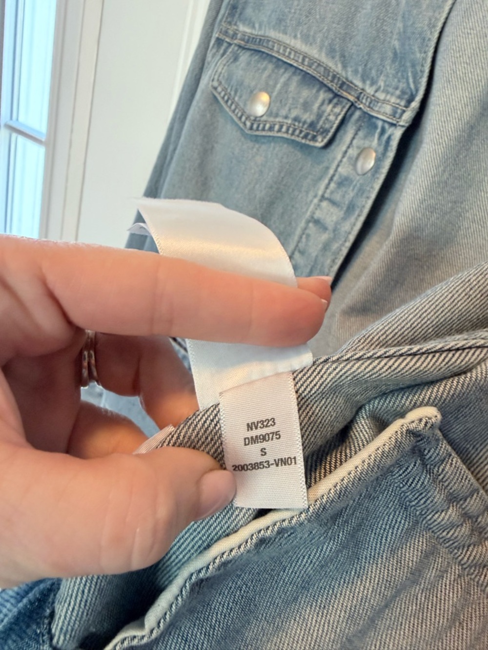 Madewell Cinched Lady Jacket in Ashbury Wash: Airy Denim- NWOT denim jacket - Picture 6 of 6